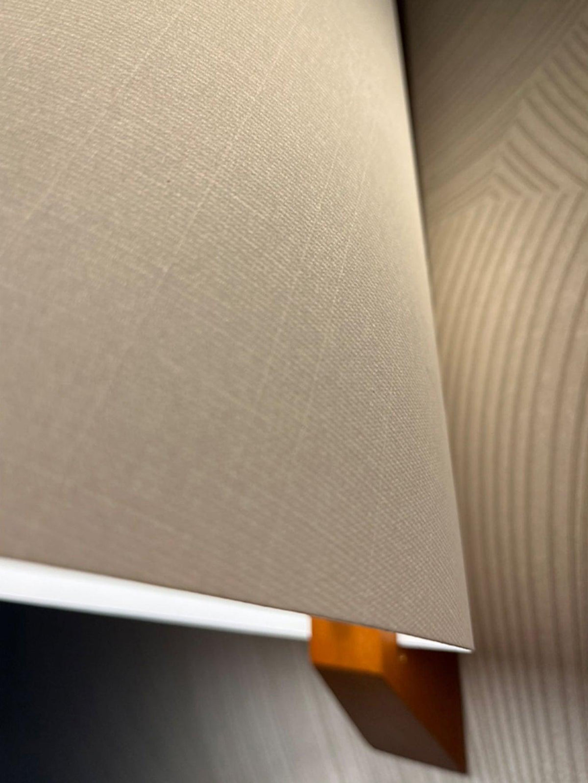 Miriam nowoczesna minimalistyczna kinkietowa lampa z tworzywa sztucznego