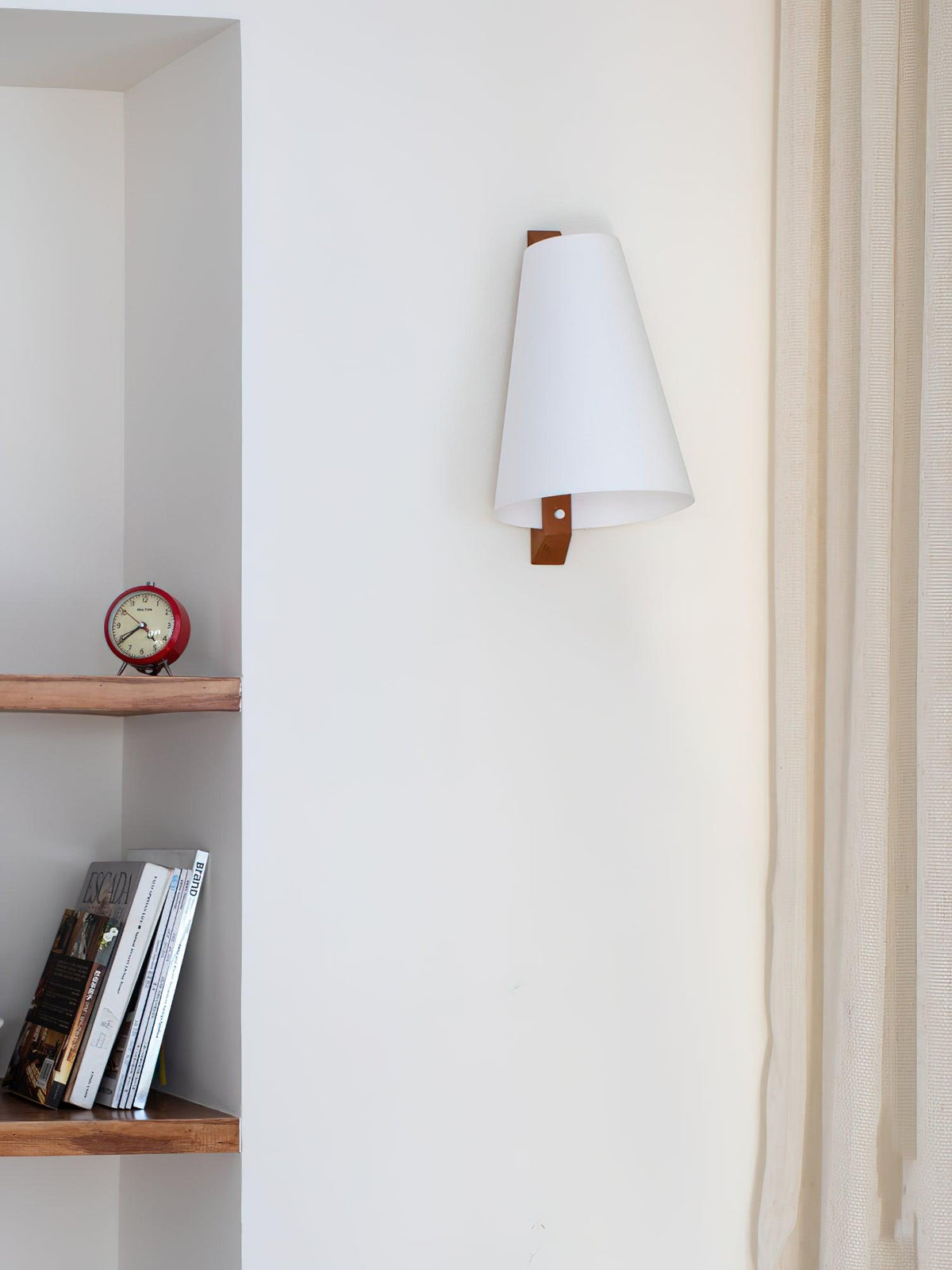 Miriam nowoczesna minimalistyczna kinkietowa lampa z tworzywa sztucznego