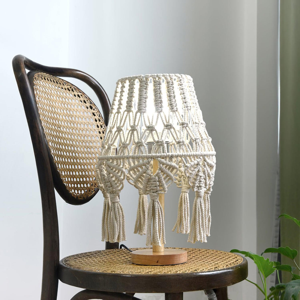 Tassara lampa stołowa drewniana