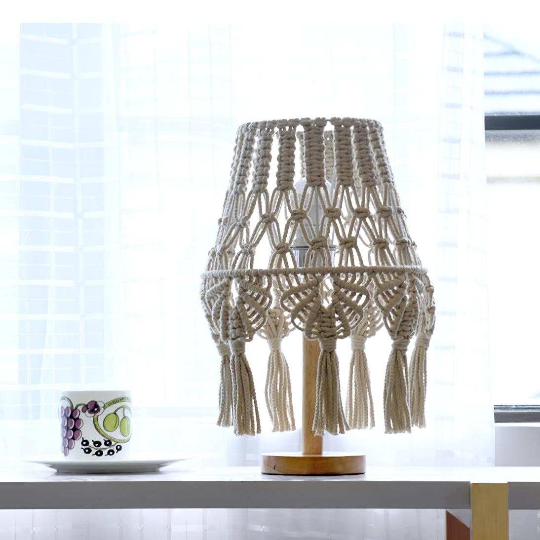 Tassara lampa stołowa drewniana