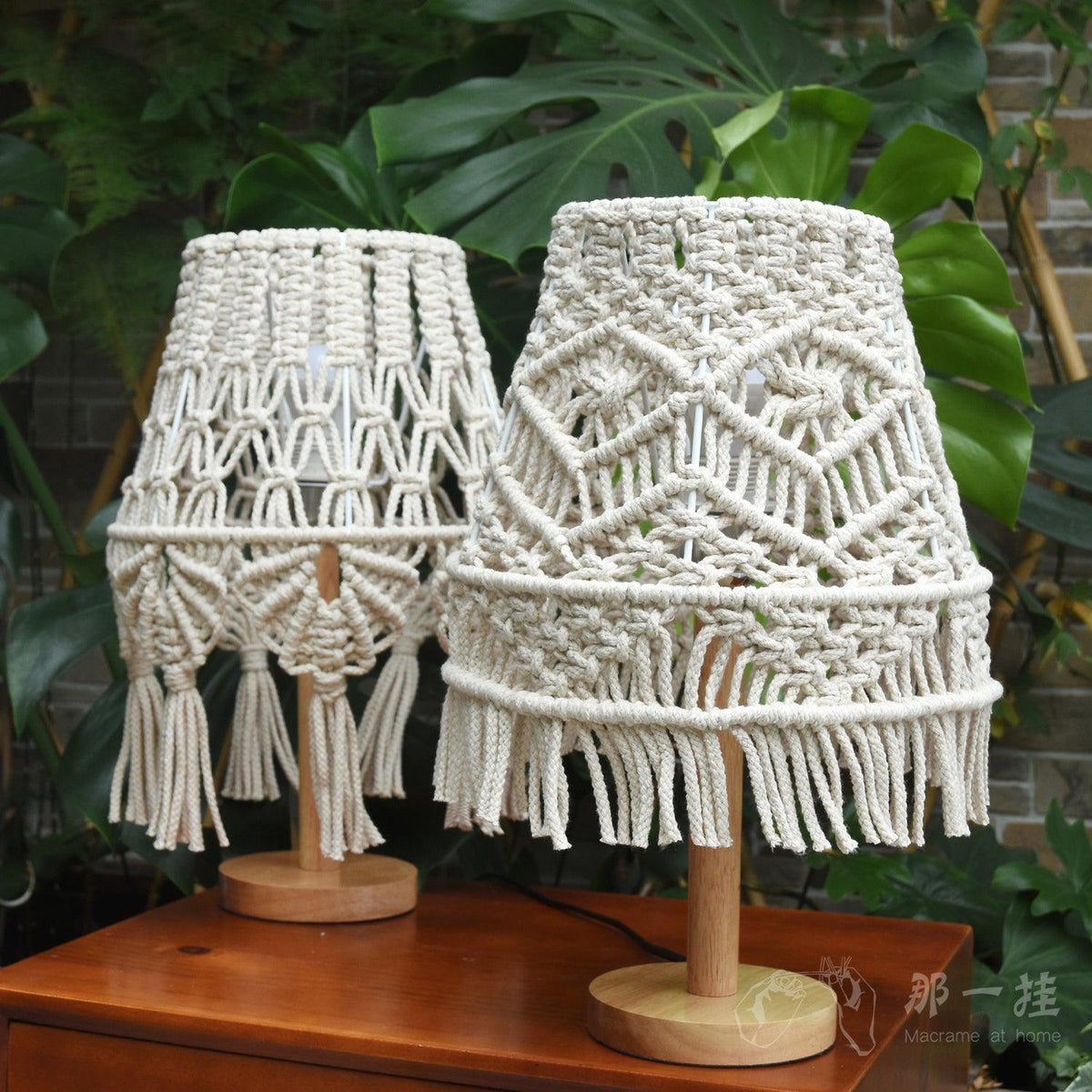 Tassara lampa stołowa drewniana