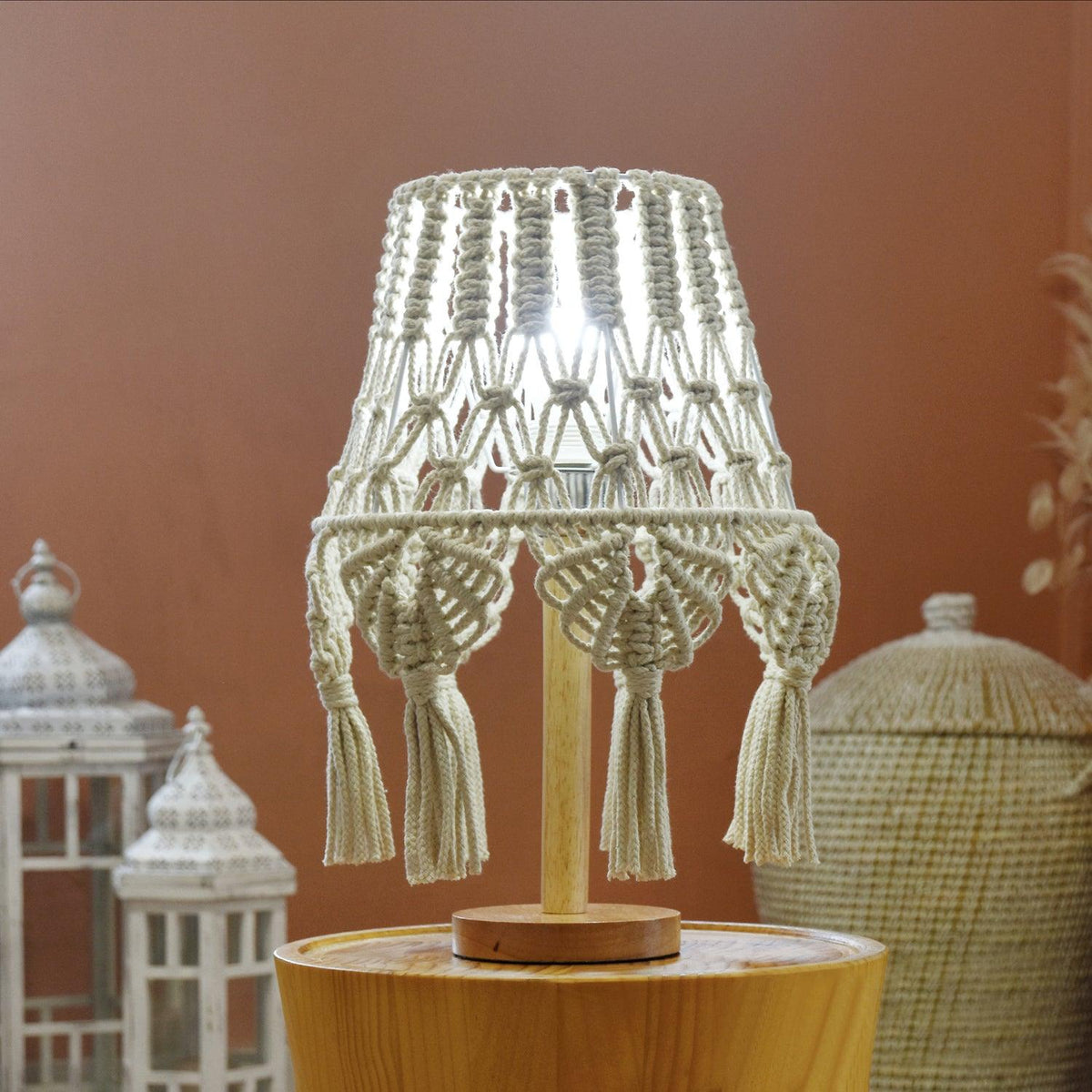 Tassara lampa stołowa drewniana