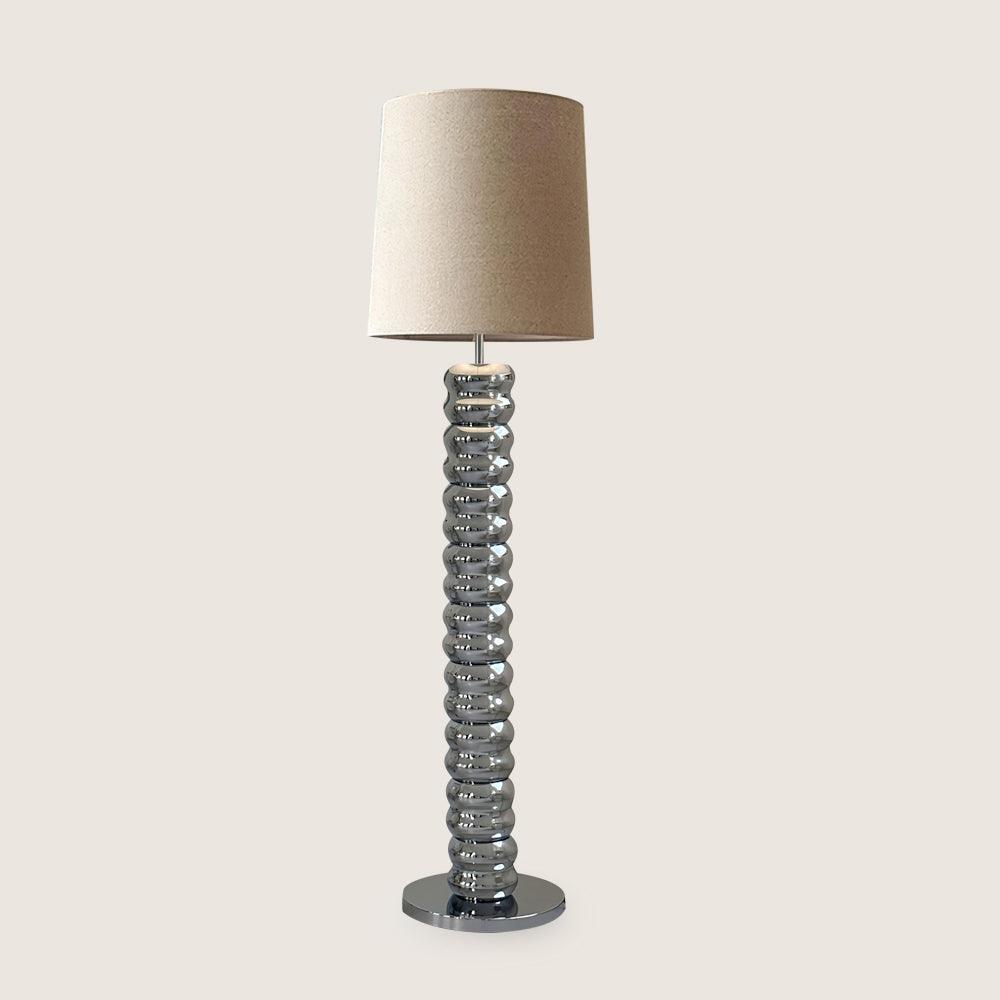 Rib lampa stojąca