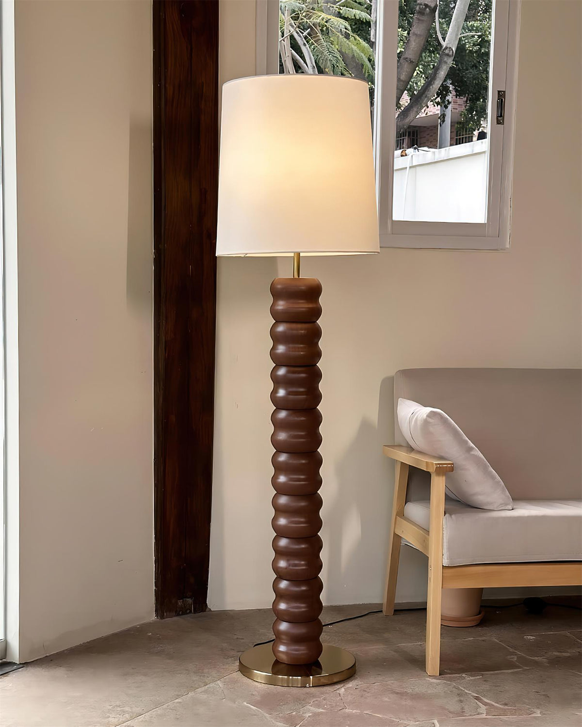 Rib lampa stojąca