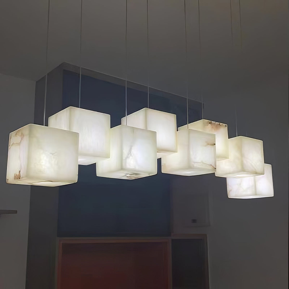 Alabaster żyrandol sześcienne elegancja