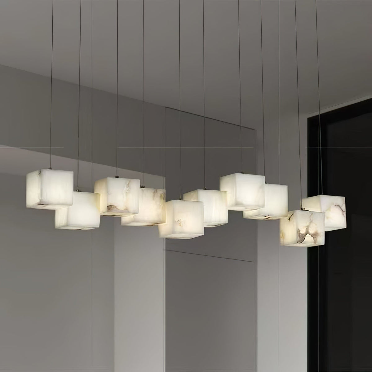 Alabaster żyrandol sześcienne elegancja