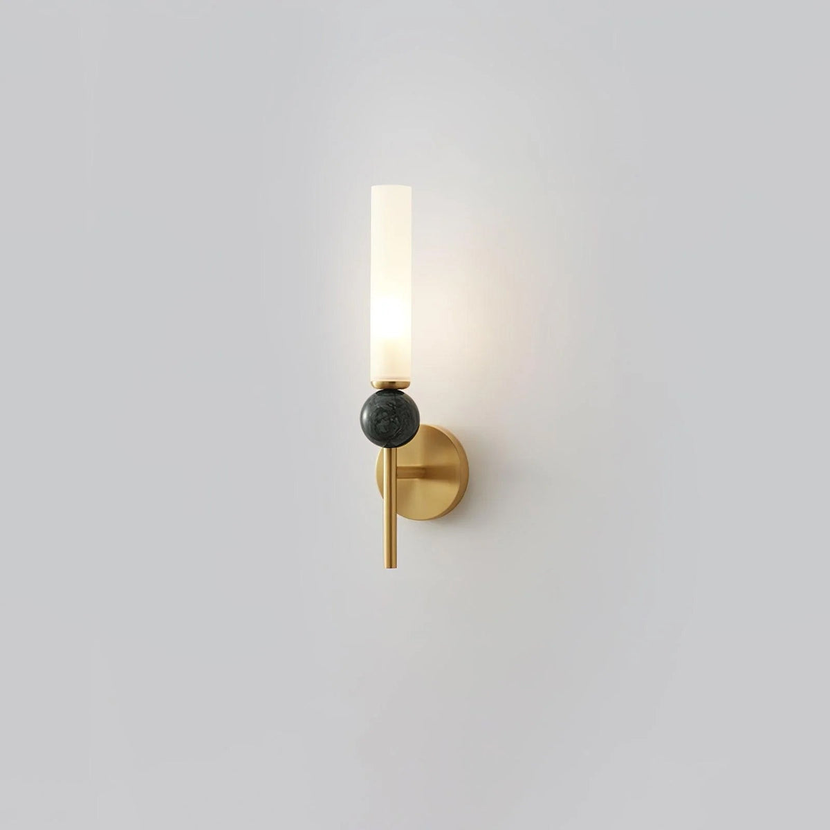 Dulane nowoczesna minimalistyczna kinkietowa lampa ścienna w pionie z marmuru