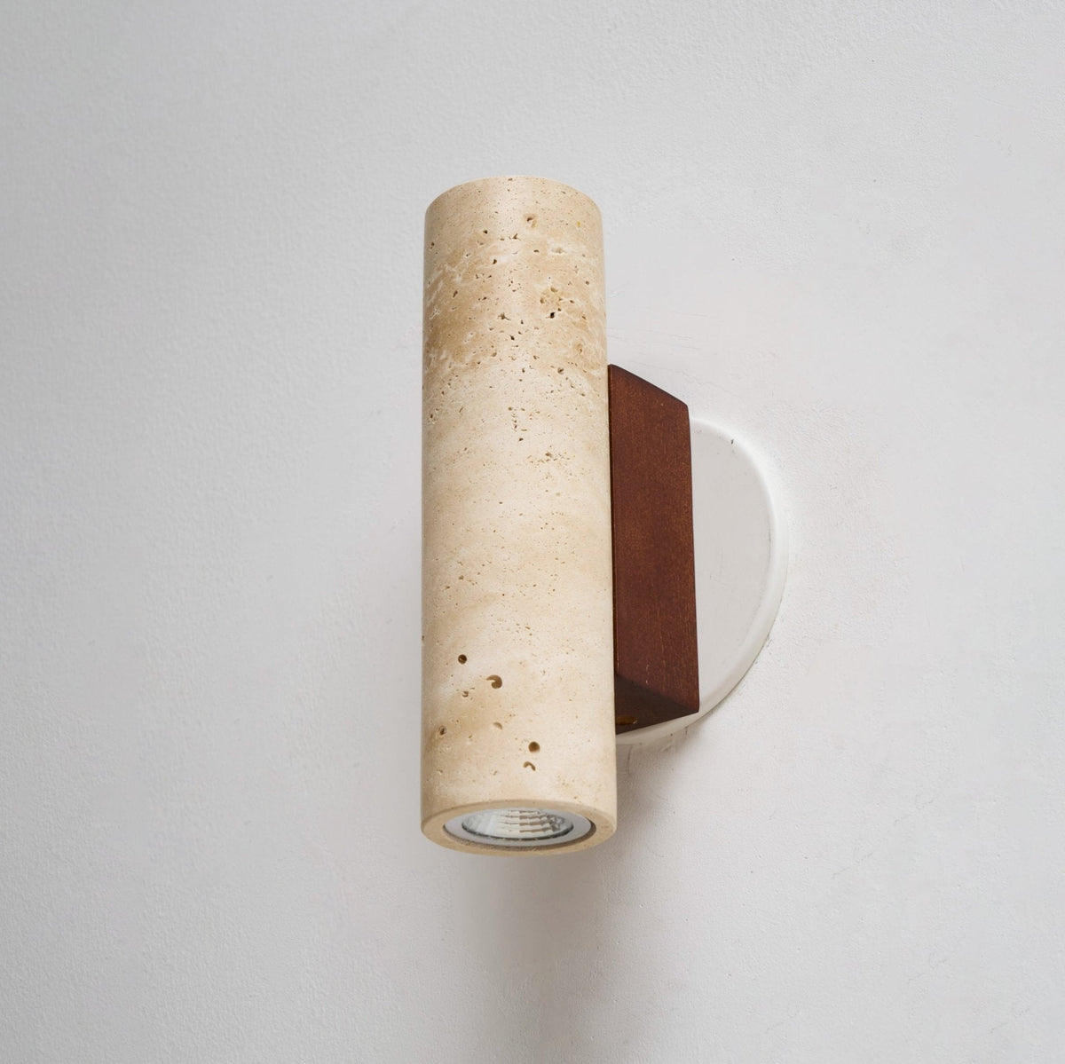 Nula Travertine kinkiet drewniany