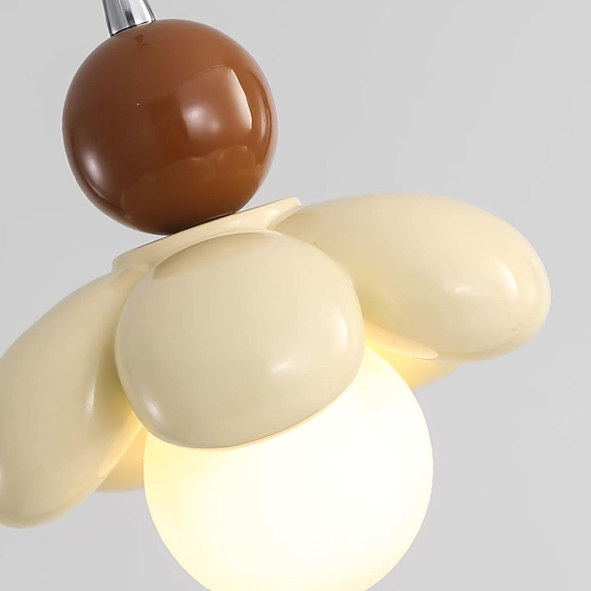Blossi lampa wisząca w kształcie kwiatu