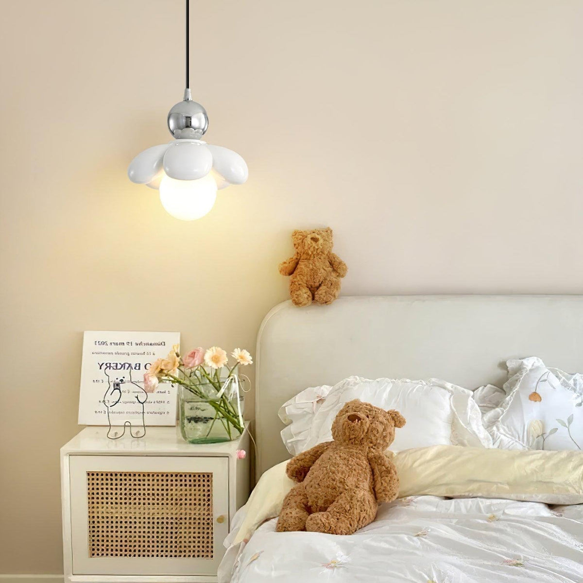 Blossi lampa wisząca w kształcie kwiatu