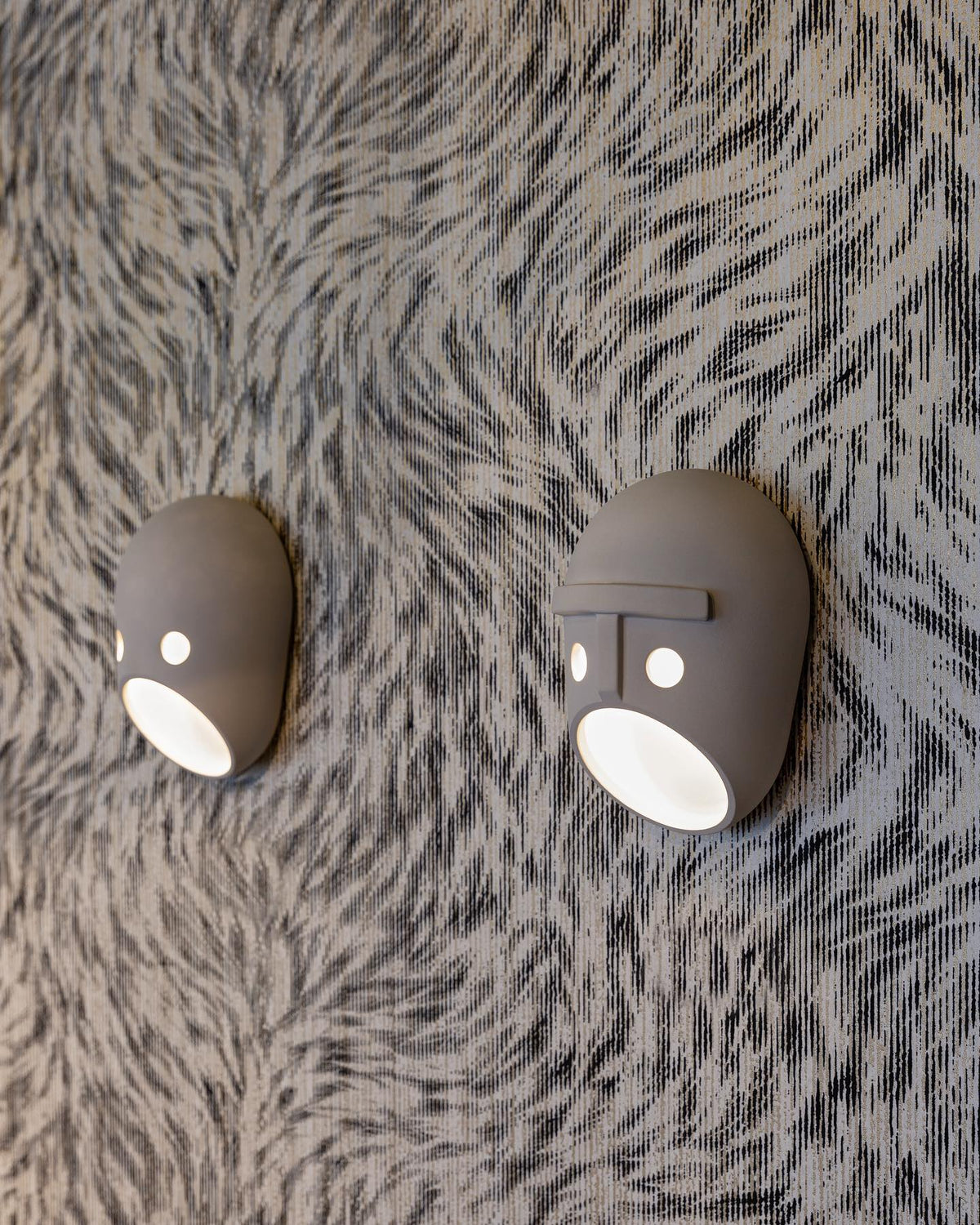 Mask Individual Creativity Resin kinkiet