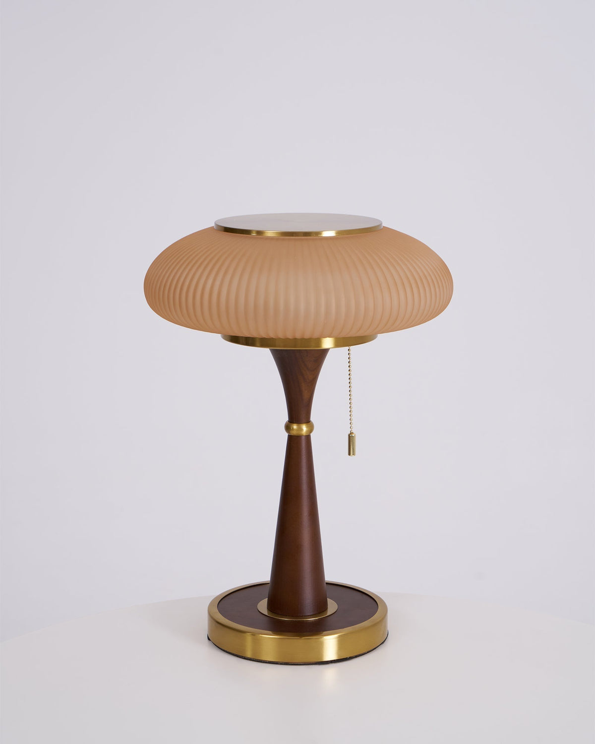 Lampa stołowa Vevelo drewniana retro