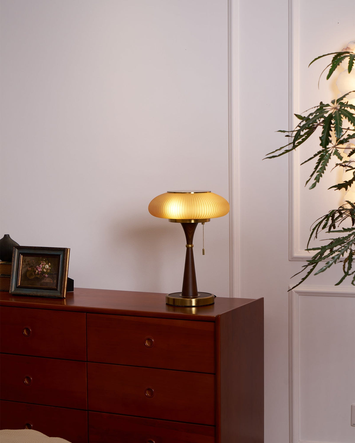 Lampa stołowa Vevelo drewniana retro