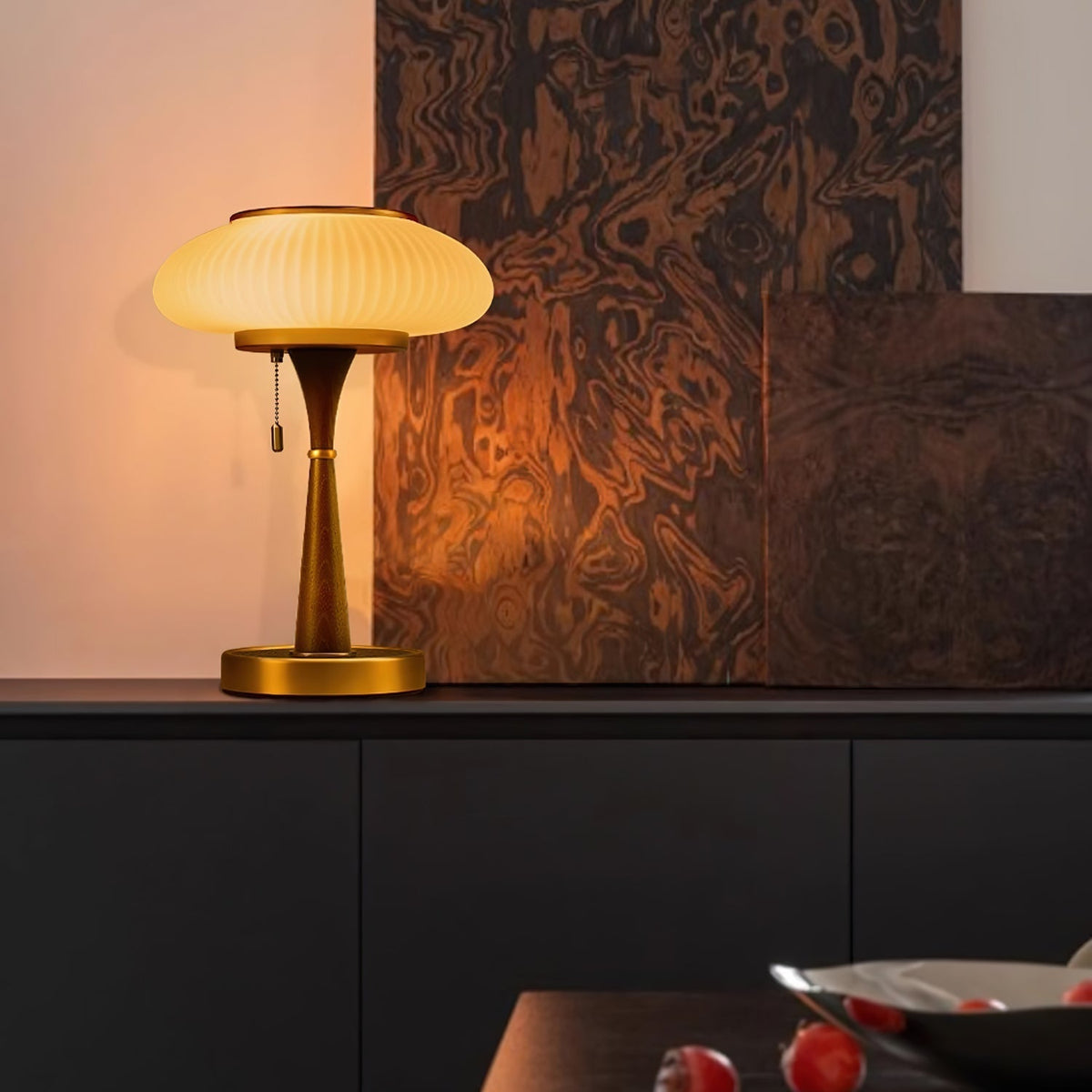 Lampa stołowa Vevelo drewniana retro