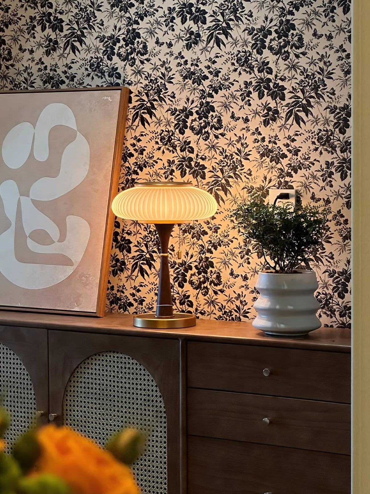 Lampa stołowa Vevelo drewniana retro