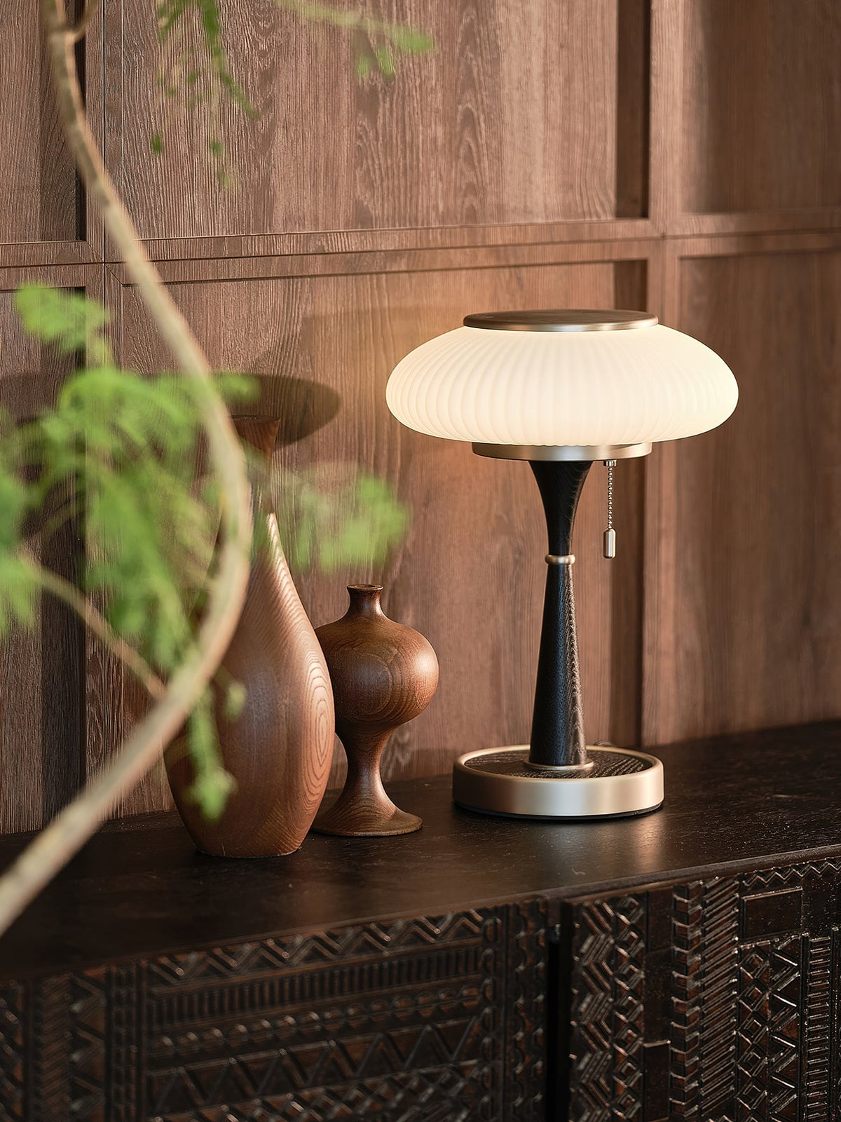 Lampa stołowa Vevelo drewniana retro
