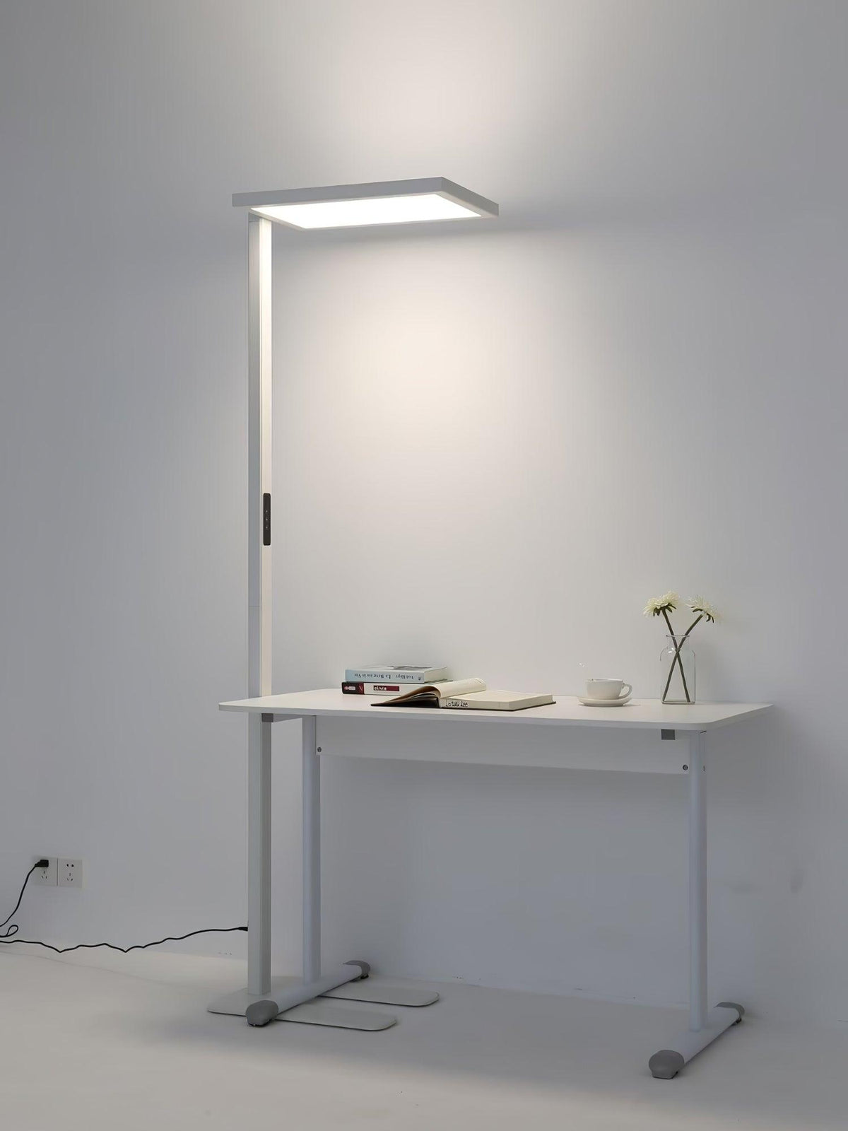 Cithaara elegancka lampa stojąca