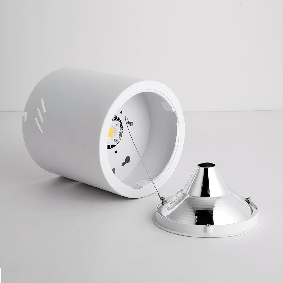 Spotlight Maxi Rebel to montowania na powierzchni