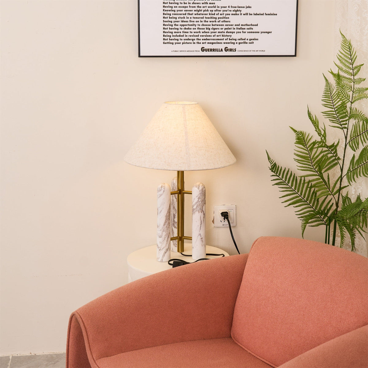 Trio nowoczesna lampa stołowa z marmuru