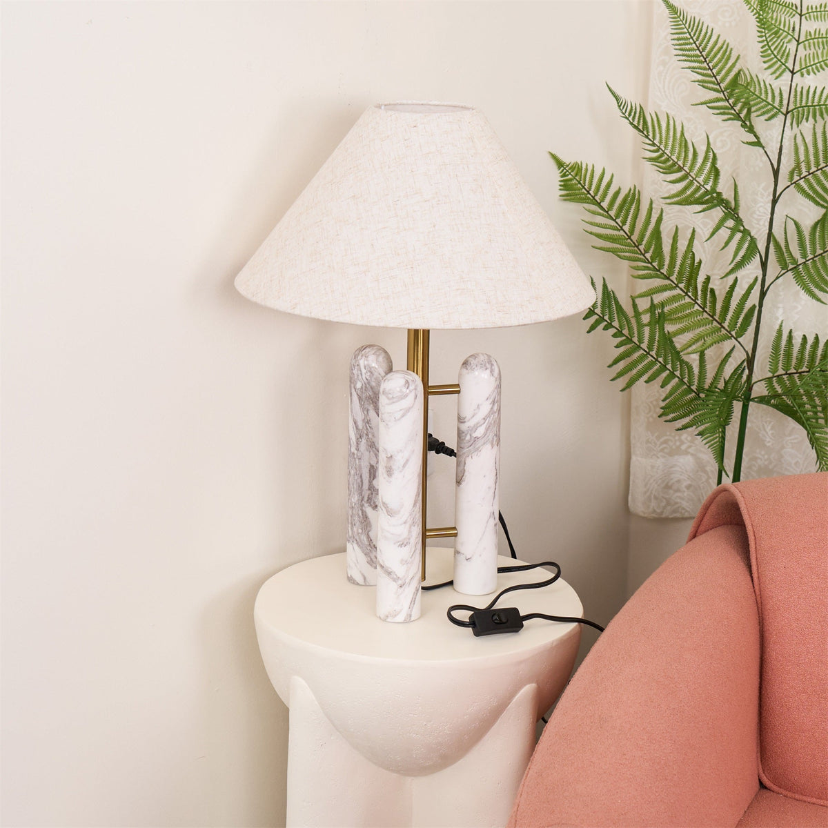 Trio nowoczesna lampa stołowa z marmuru