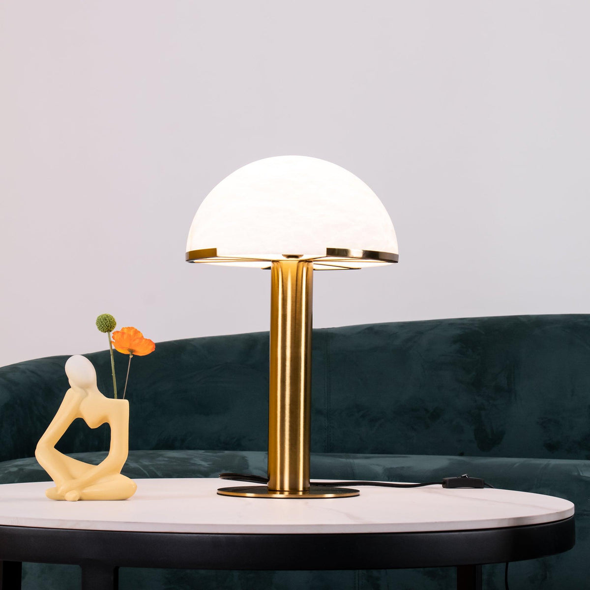 Keir lampa stołowa z alabastrem