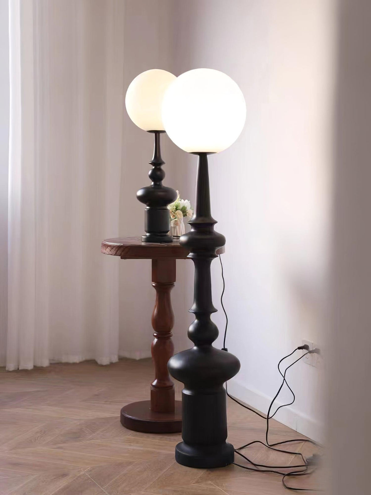 Soralise lampa stołowa Roman Column