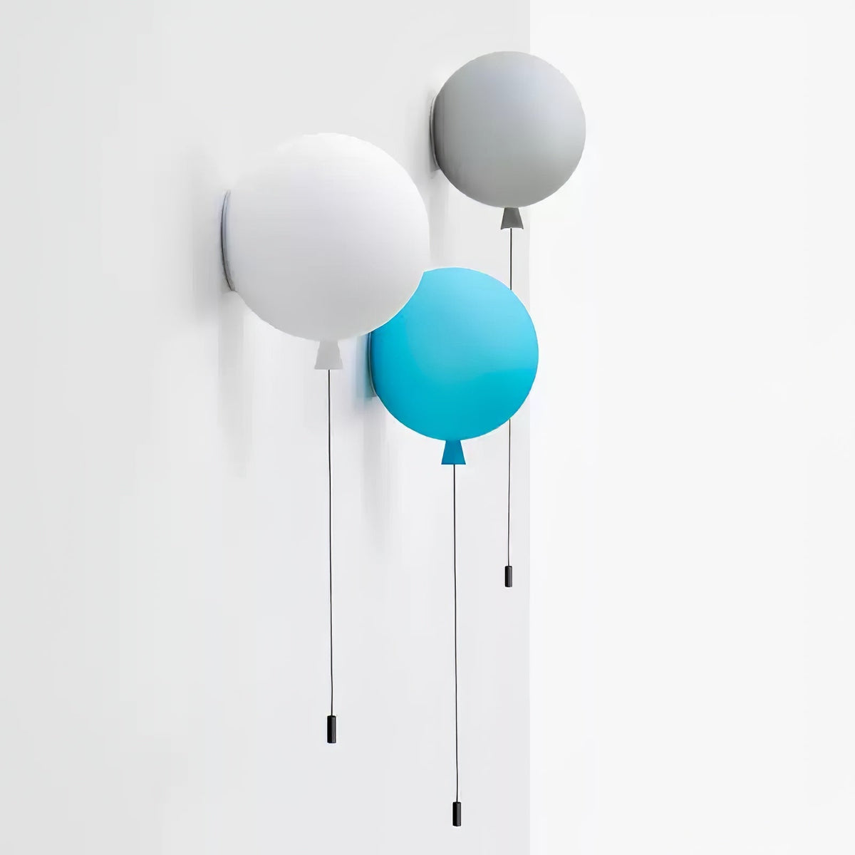 Kiri radosny żyrandol balonowy z plastiku do montażu ściennego