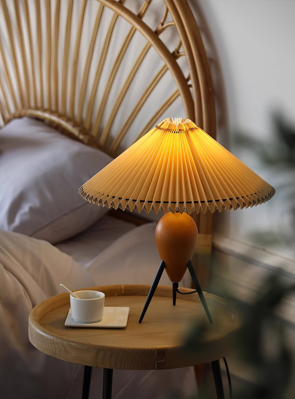 Elyse retro lampa stołowa z drewna i płótna
