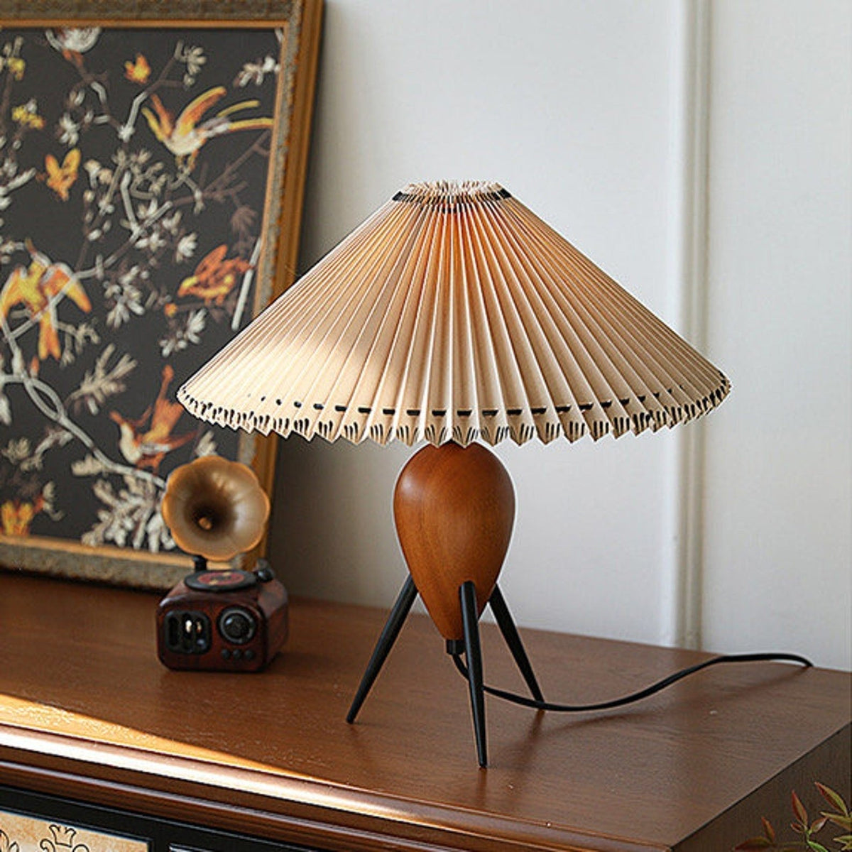 Elyse retro lampa stołowa z drewna i płótna