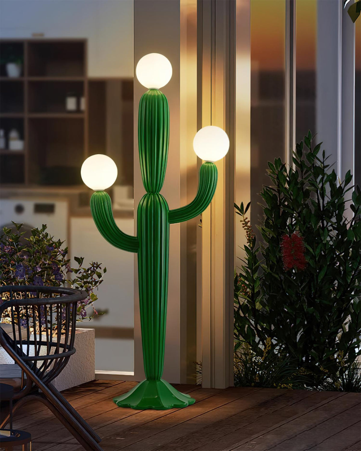 Calanise lampa stojąca