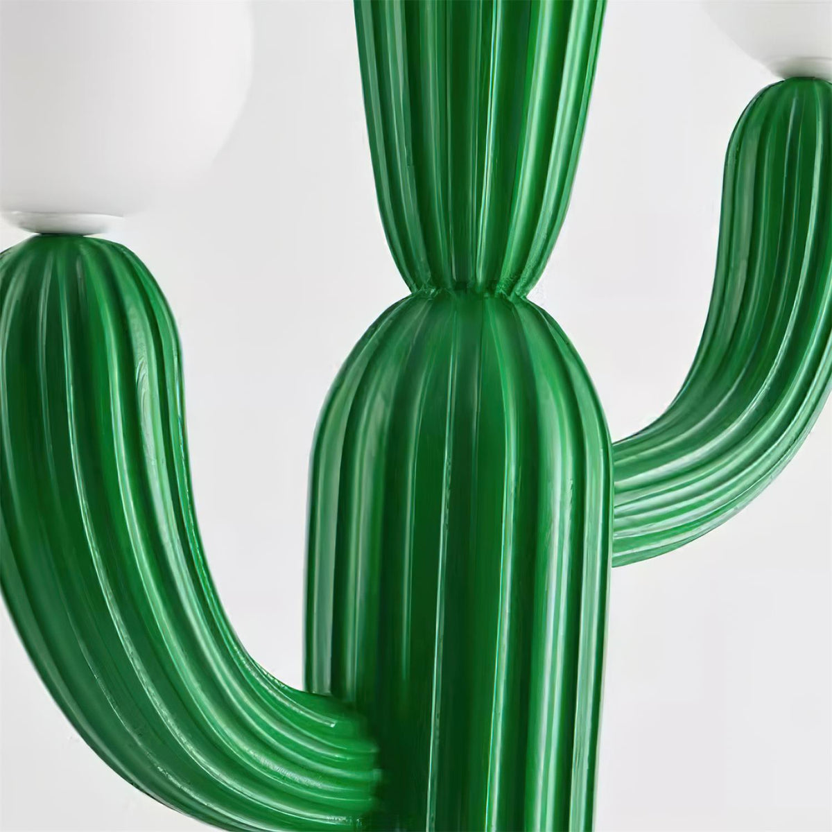 Calanise lampa stojąca