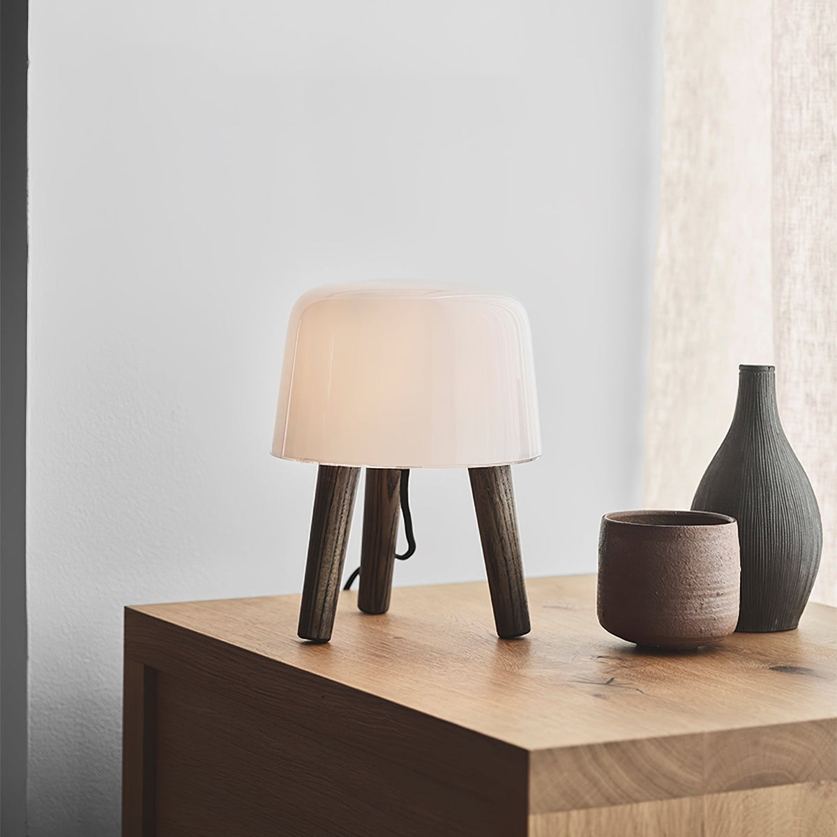 GlowPod lampa stołowa ze szkła i drewna w kolorze naturalnym & biała