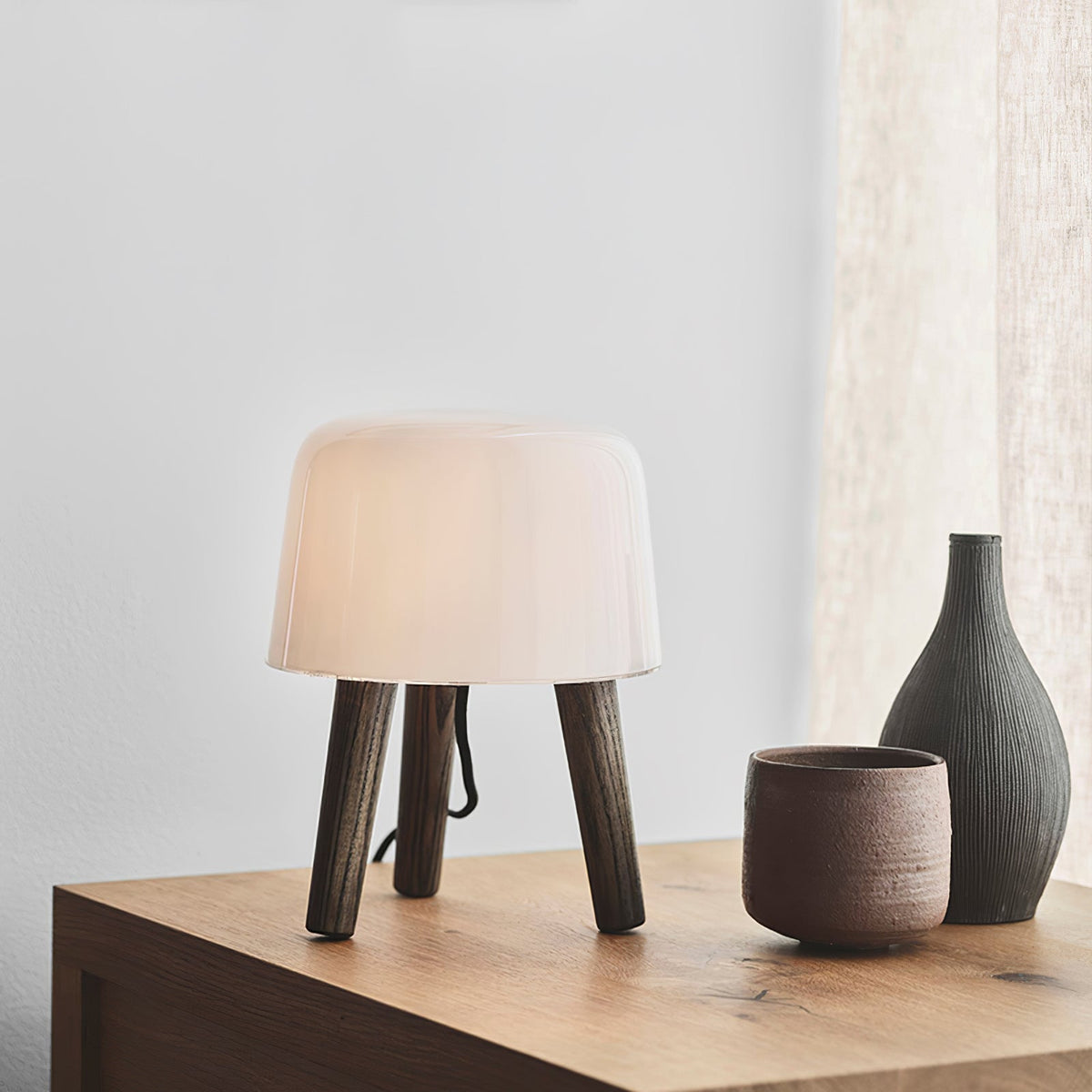 GlowPod lampa stołowa ze szkła i drewna w kolorze naturalnym & biała