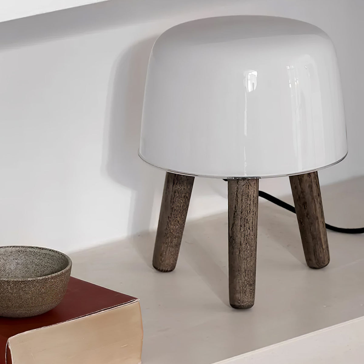 GlowPod lampa stołowa ze szkła i drewna w kolorze naturalnym & biała