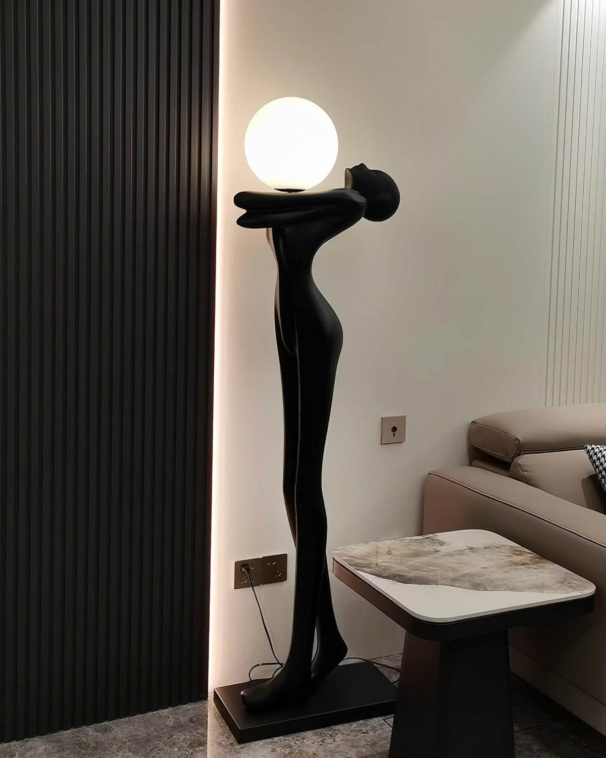 Miriise lampa stojąca