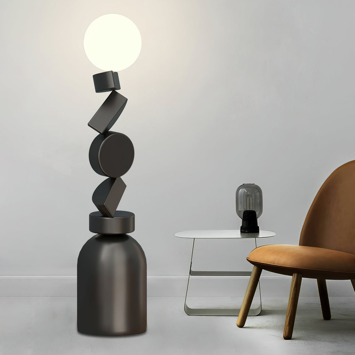 Calisine lampa stojąca Monolith Cube czarna podstawa