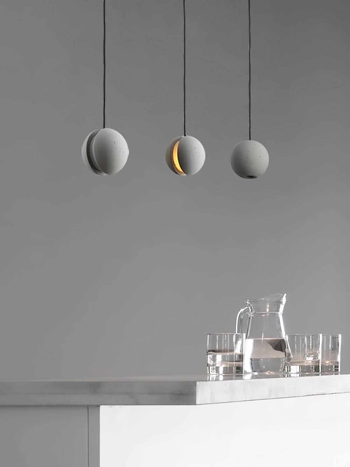 Umi lampa wisząca kula betonowa minimalistyczna industrialna