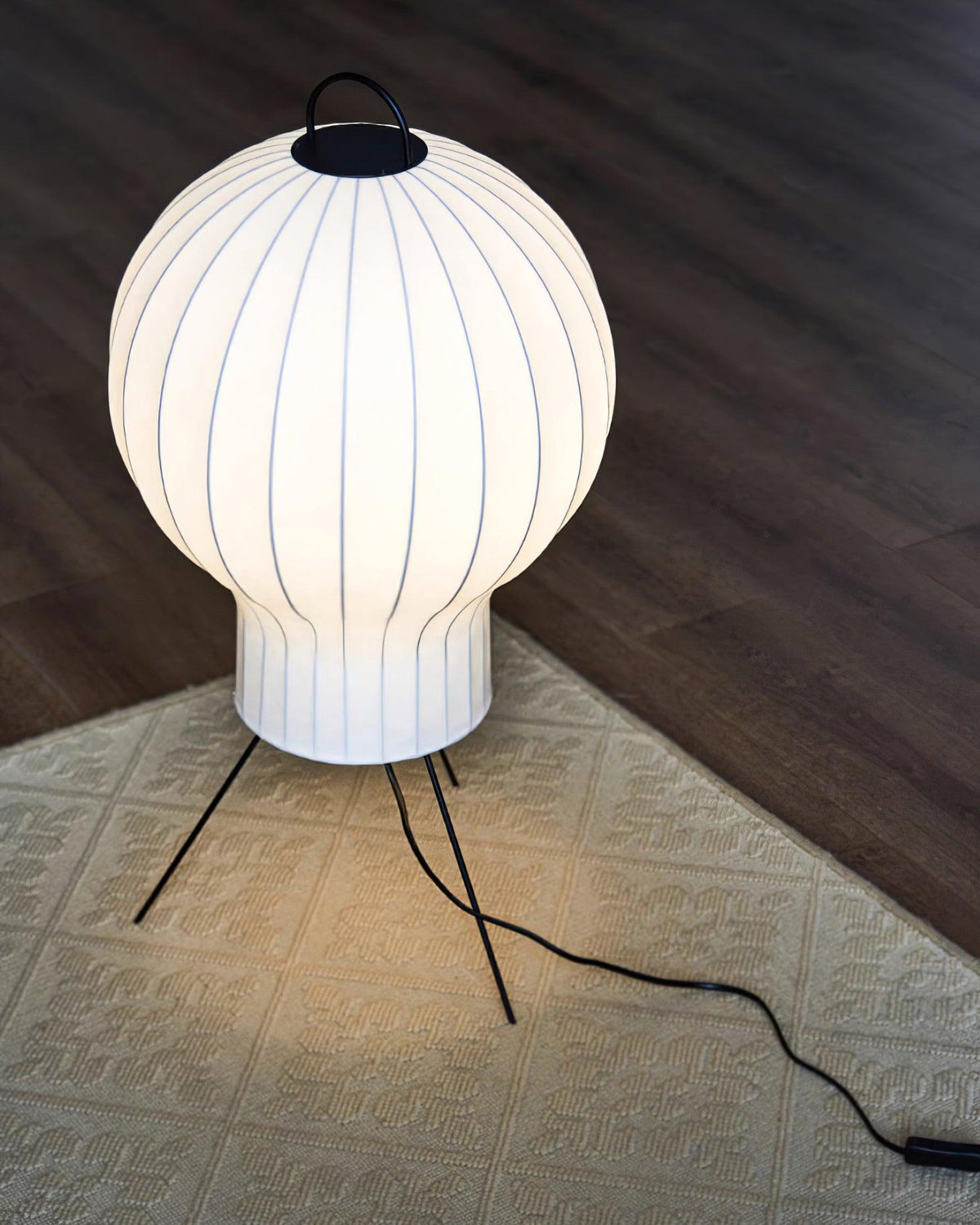 Balloon minimalistyczna lampa podłogowa ze szlaku
