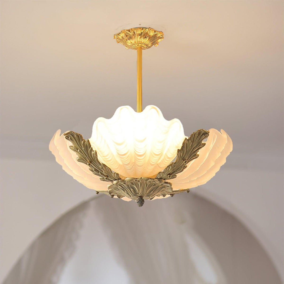 Murano lampa wisząca różowa muszla miedź barokowa