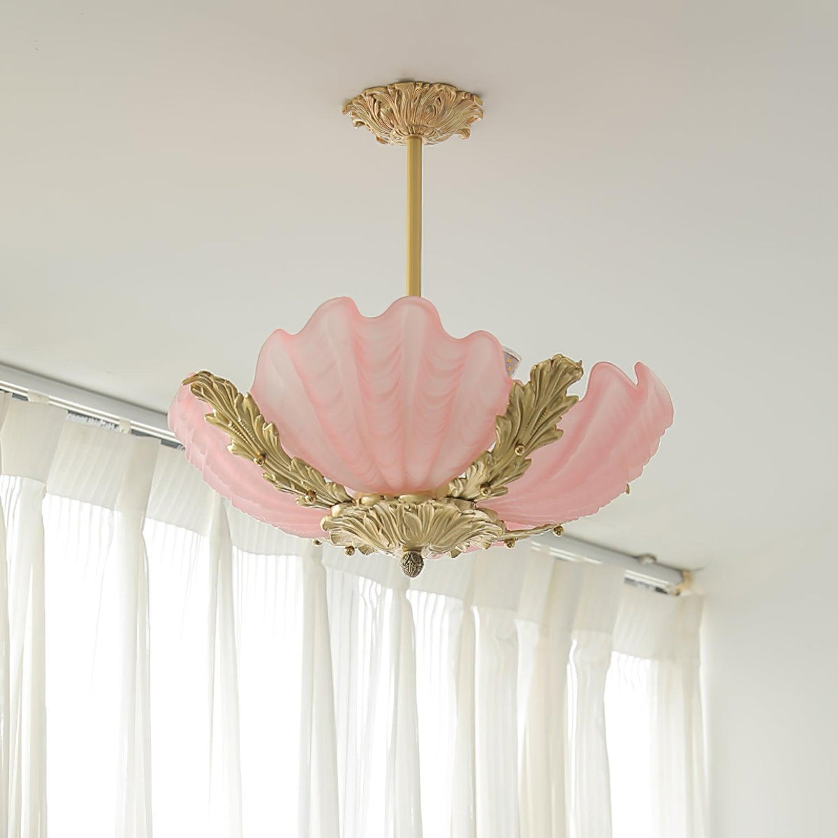 Murano lampa wisząca różowa muszla miedź barokowa