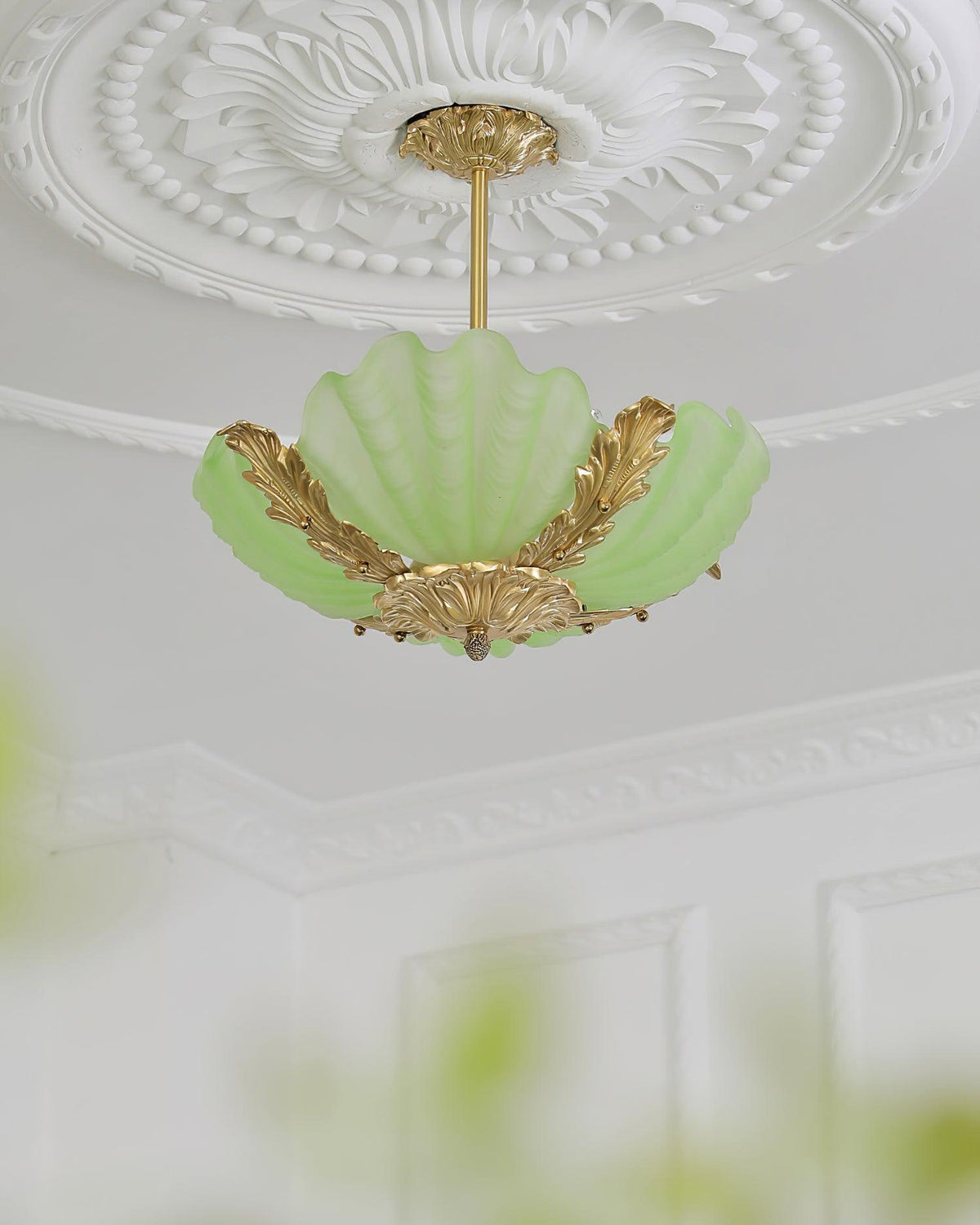 Murano lampa wisząca różowa muszla miedź barokowa