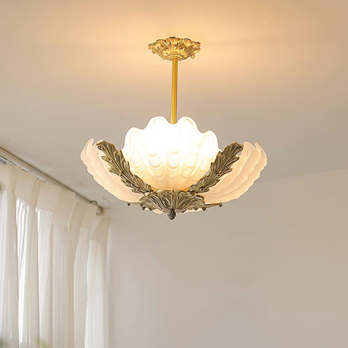Murano lampa wisząca różowa muszla miedź barokowa