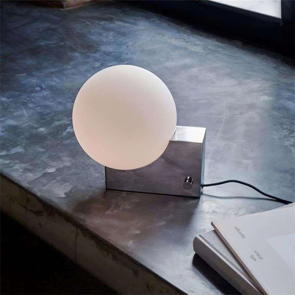 Nororette lampa stołowa