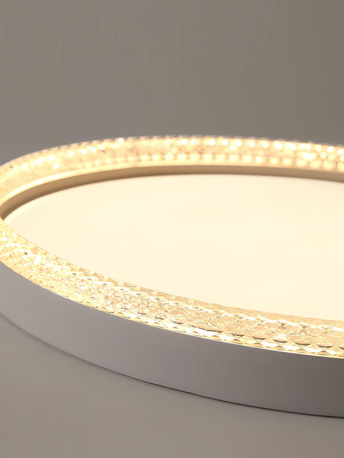 Lampa sufitowa Velorise minimalistyczna biała