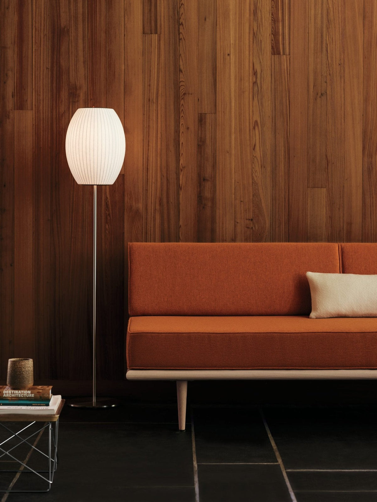 Bexno minimalistyczna lampa stojąca