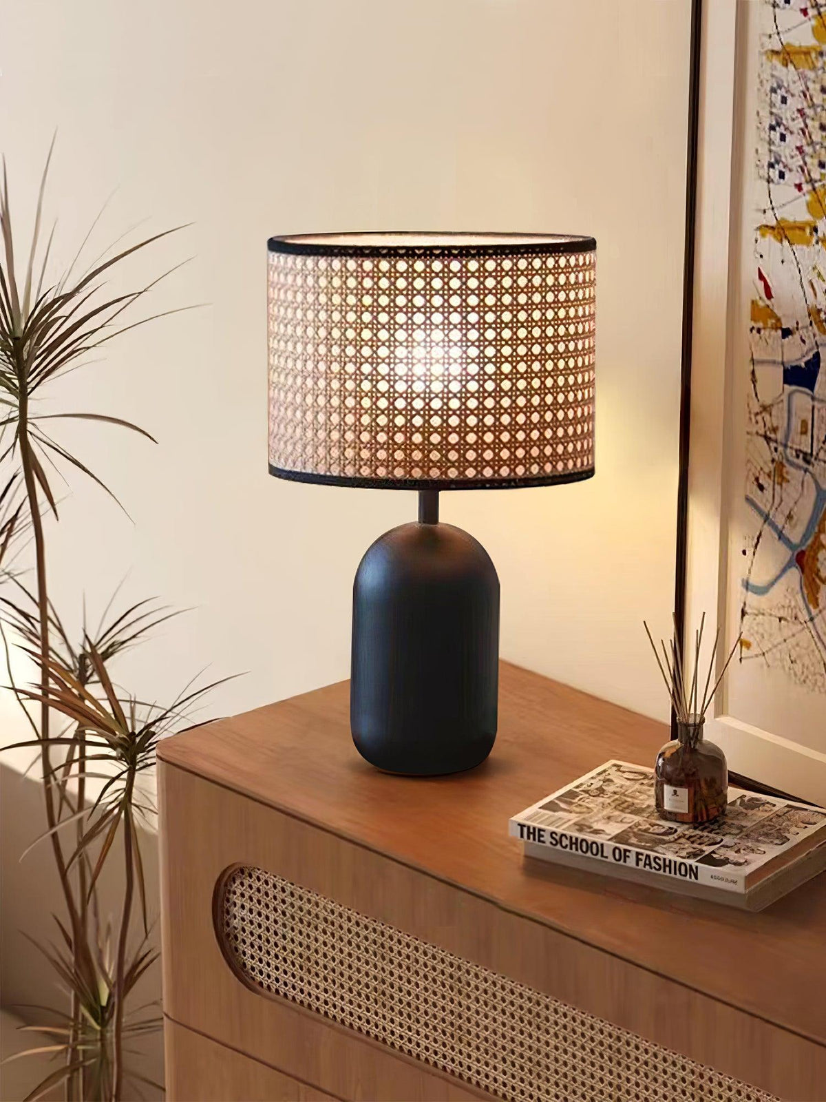 Ravarielle nowoczesna lampa stołowa ze słomy bambusowej