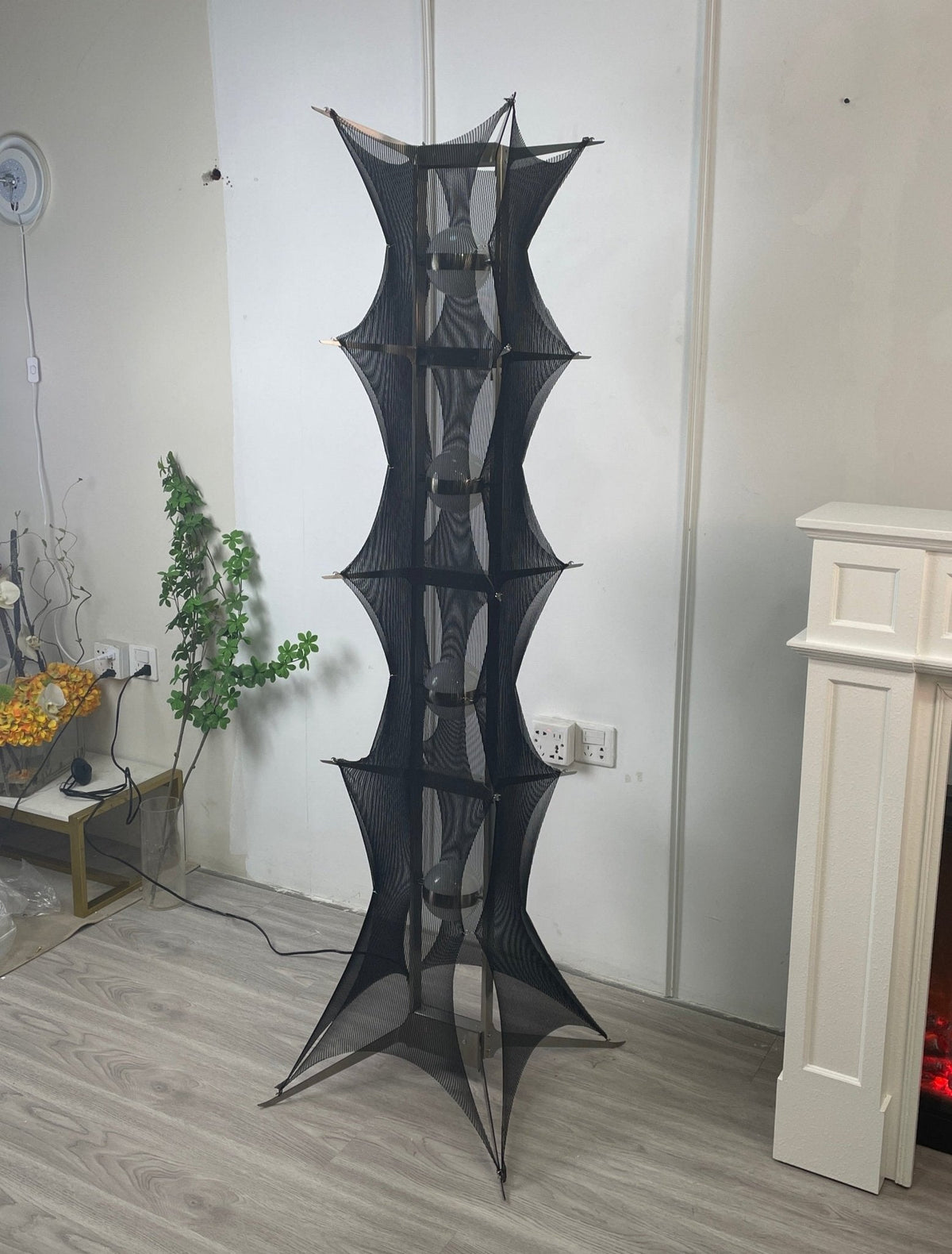 Miroia nowoczesna lampa stojąca