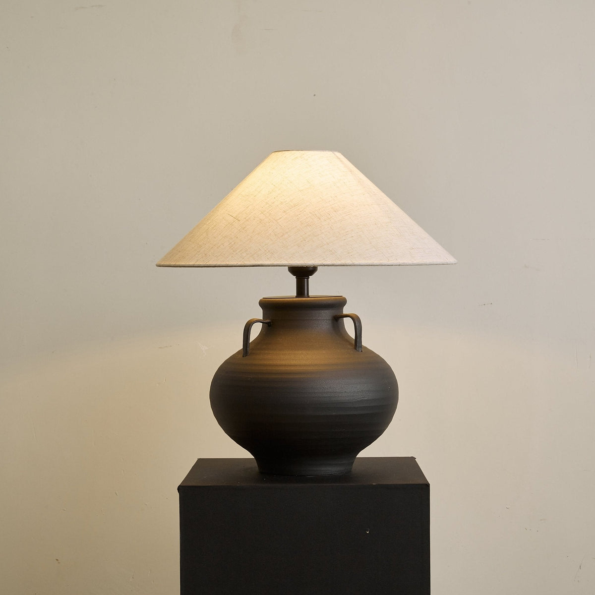 Lampa stołowa Clay Rustic Cone Jar