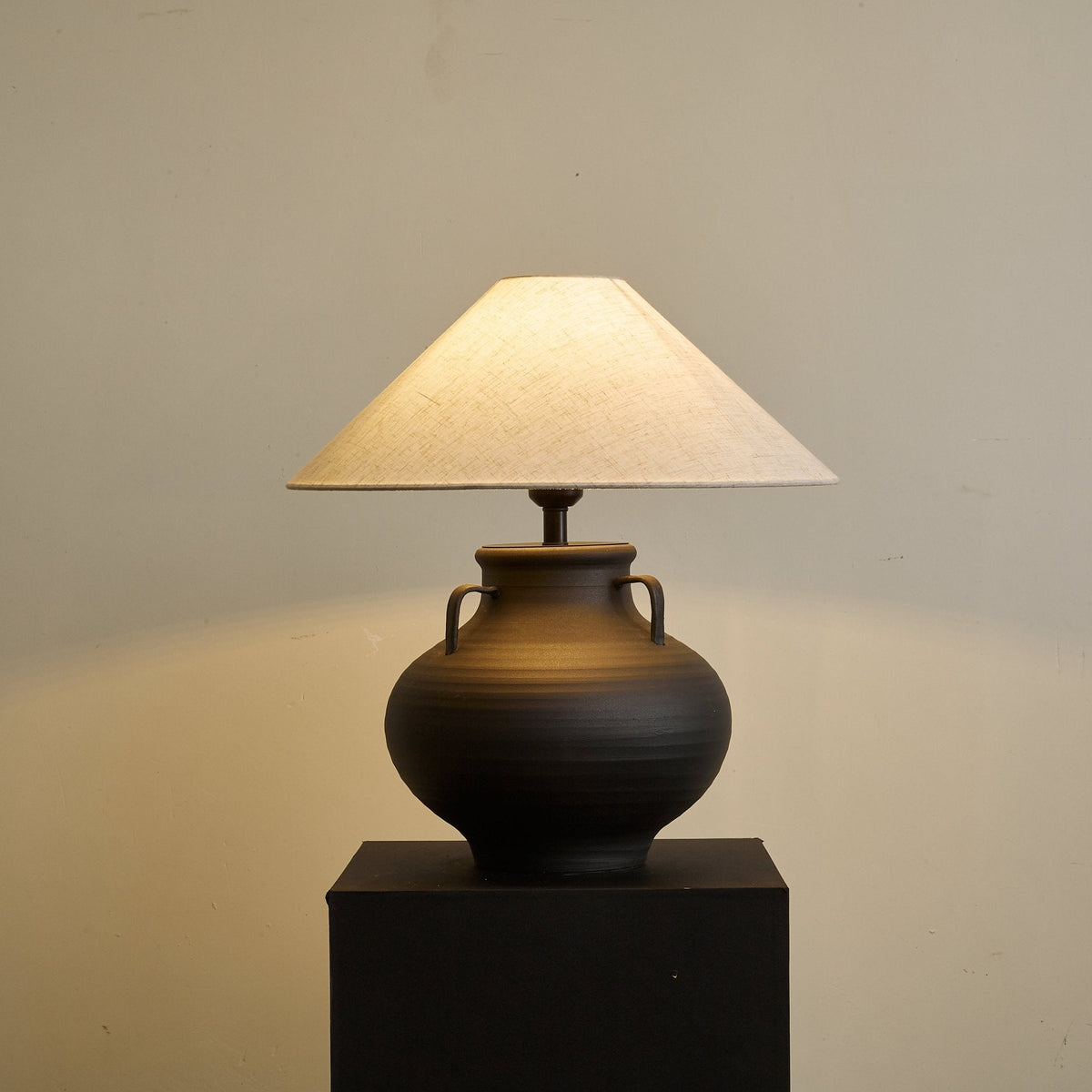 Lampa stołowa Clay Rustic Cone Jar