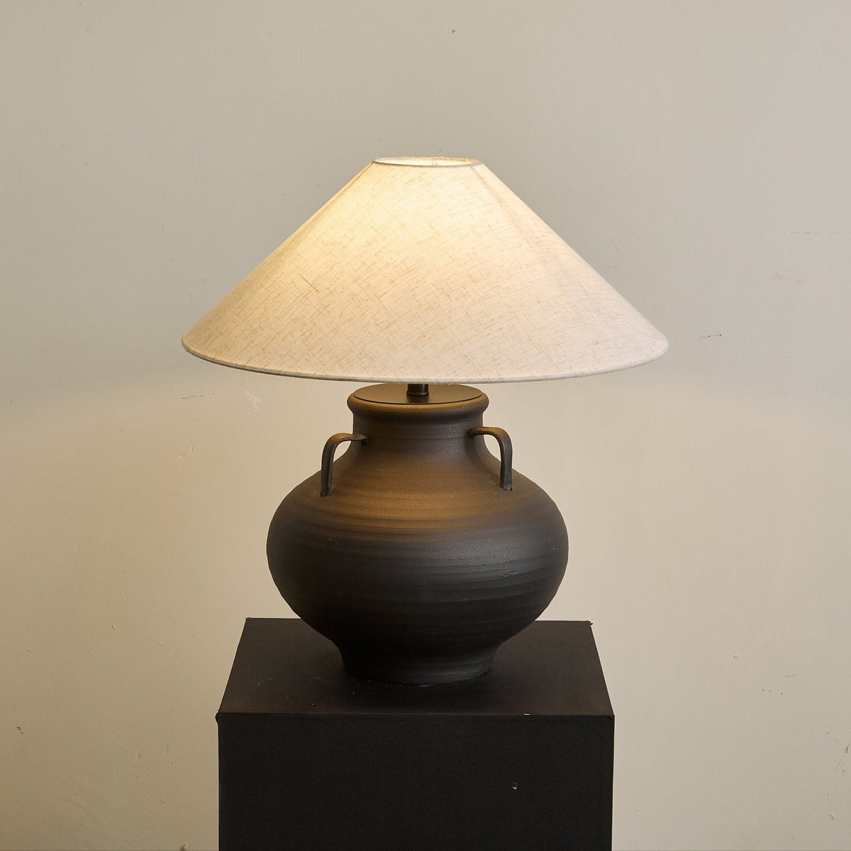 Lampa stołowa Clay Rustic Cone Jar